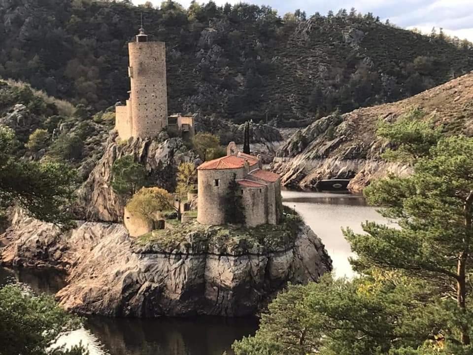 La Fortance Paradis Naturel - Proche De La Ville Planfoy Eksteriør billede